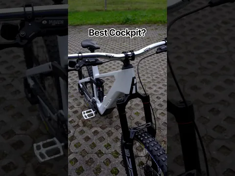 Neues Bike - Silbernes Cockpit - Camo Griffe ❤️🔥themotionbrand.com #mtb #bike #emtb #freeride