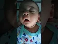Download Lagu Ekspresi bayi bersin, lucu banget!!!