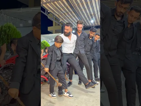 بس تقول دبكة و دبيكة يعني تامر عقيل و فرقة صقور البقاع 😎 الرقم ☝️Emperor Tamer Akil