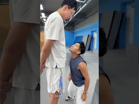 Trainer Gets a Student Taller Than Him… Does He Still Train?