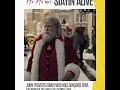 Ho ho ho Stayin Alive - John Travolta como Papai Noel dancante na campanha de Natal da Capital On
