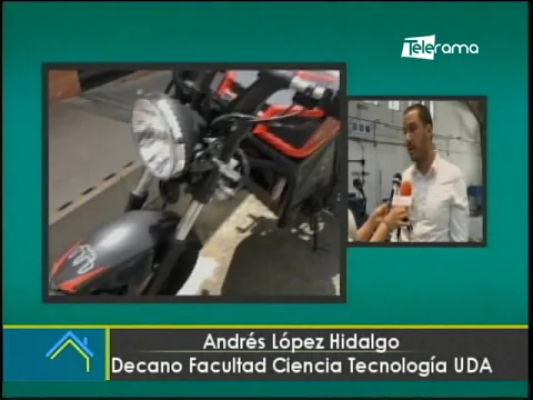 Estudiantes y docentes de la Universidad del Azuay construyen motocicleta eléctrica