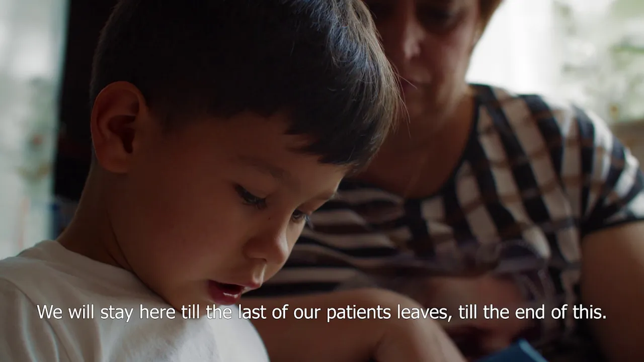 Каждому медработнику, задействованному в борьбе с COVID-19, мы желаем стойкости и здоровья