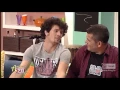 Download Lagu Apartamenti 2xl - Vellai i Albanos ne apartamenti 2xl (13.10.2013)