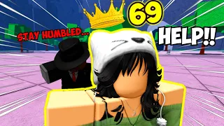 Download Hunting PLAYERS WITH CROWN And Making Them RAGE QUIT! (The Strongest Battlegrounds) MP3