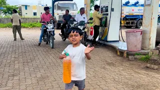 माऊलीच्या शाळेत open house असल्याने पप्पा सोबत THAR गाडीत गेलो |