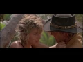 Video di Crocodile Dundee - A crocodile attacks Sue