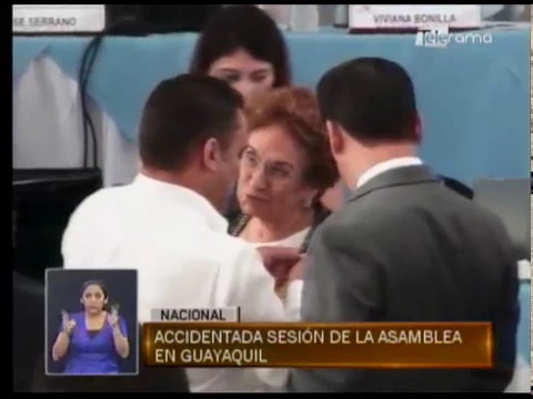 Accidentada sesión de la asamblea en Guayaquil