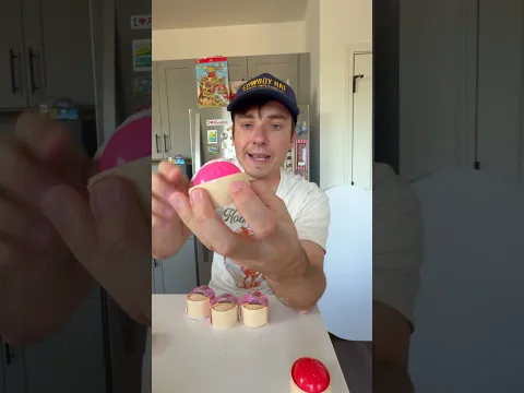 What’s Inside the MINI Cupcake Dumpling Squishies? 🧁😳