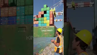 Don t play this game at work - Cargo Tetris
