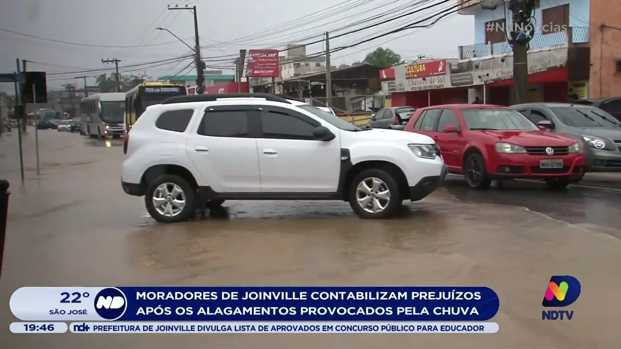 Moradores de Joinville contabilizam prejuízos após os alagamentos provocados pela chuva
