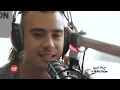 Jason Fernandez performs "Pare Ko" (Eraserheads) LIVE on Wish 107.5 Bus