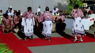 Maaskofu Wakiburudika Na Ngoma Ya Asili Kutoka Sumbawanga 