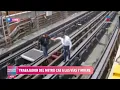 Download Lagu VIDEO: Trabajador del Metro cae a la vías y muere | Noticias con Crystal Mendivil