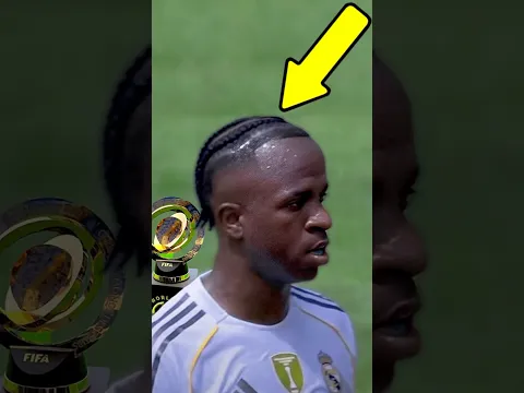 Video Thumbnail: SUPER MUNDIAL tá ESTRANHO, ngm percebeu isso ? …  #futebol #shorts
