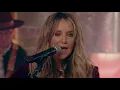 Lainey Wilson - Things A Man Oughta Know (Live Full Band Performance)