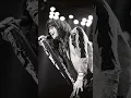 Lagu Steven Tyler performing “Crazy” - 1993