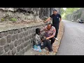 PEMUDA TUNA WICARA DIBU@NG DIPINGGIR JALAN,KONDISI HAMPIR L@MPUH DIJEMPUT DIRAWAT PAK PURNOMO