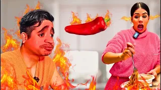24 HORAS 🌶️  COMIENDO LA COMIDA MÁS PICANTE DEL MUNDO!