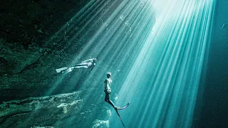 Freediving Australias Best Blue Hole!! 🧜🏼‍♀️ (Hidden Gem)