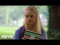 Video di Dolly Parton, Sia - Here I Am (Official Video)