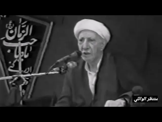 ⁣رجل يسأل الامام الجواد (علية السلام) : ماهوة الدليل علئ وحود اللَّـهِ