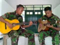 Lagu Acoustic Guitar 'Waka waka vs Canon Rock'
