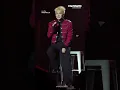 Download Lagu Duy Khánh hát không kịp khán giả khi bắt nhịp ca khúc chủ đề của 'Gia Đình Haha' 🤣