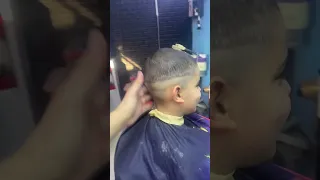 هذا خاله زينه بلبيت وتندم وتالي دزه للحلاق الجزء الاول انتظرون التصليح 