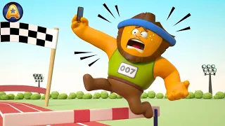 Sports Fails🏅 | ♌Leo's Selfie Costs Him The Race 🏃‍♂️| AstroLOLogy | Slapstick Comedy