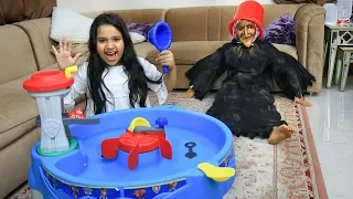 شفا منعت جدتها من النوم بالعابها                                       دندنها