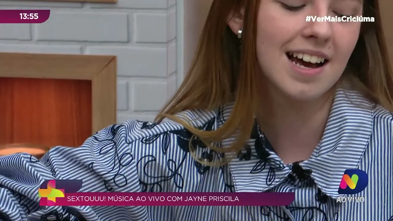Sextou com música ao vivo! Jayne Priscila anima do Ver Mais