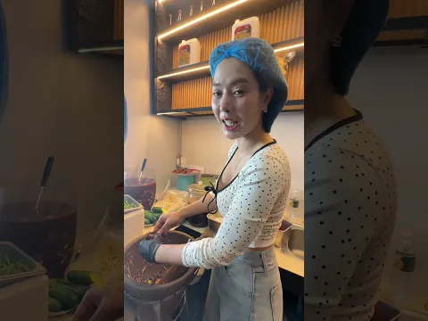 ส้มตำก็แซ่บ แม่ค้าก็สวย มาเด้อพี่น้อง #ร้านส้มตำผู้สาวทหาร #ร้านส้มตำนครพนม