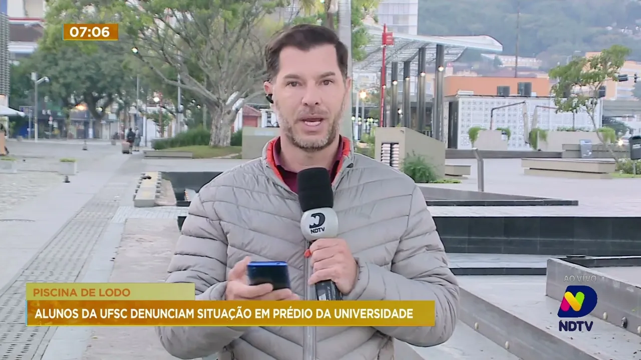 Alunos da UFSC denunciam uma 'piscina de lodo' em construção na universidade em Florianópolis