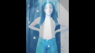 يا دايرة كي الكلبة وحاسبة راسها شابة 