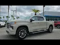 2026 Chevrolet Silverado High Country White Sands in Spanish