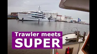 Trawler Meets Super, hello sis; S4/E10