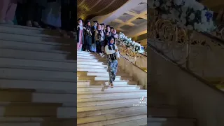 يوم حفله التخرج رقصوني يابا فرحوني يابا حفلات التخرج R2s 