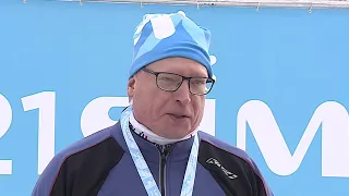 «Сегодня у нас чуть меньше 20 градусов, поэтому было бежать легко и приятно» — Александр Бурков принял участие в Рождественском полумарафоне