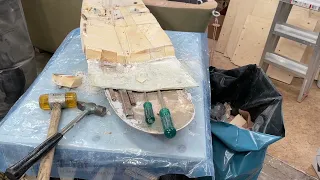 Recycling bilge keels from Yrvind Ten. Hard work but much saved.