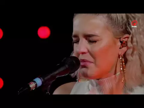 Download MP3 The BSMNT: Anne-Marie - Do It Right (live bij Q)