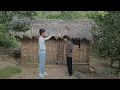 Download Lagu Kind man gives single girl dream house - life starts from zero[TRIEU TIEU CA]