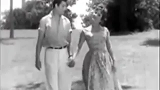 شادية القلب معاك ثانية بثانية                                              كلام في الحب دندنها
