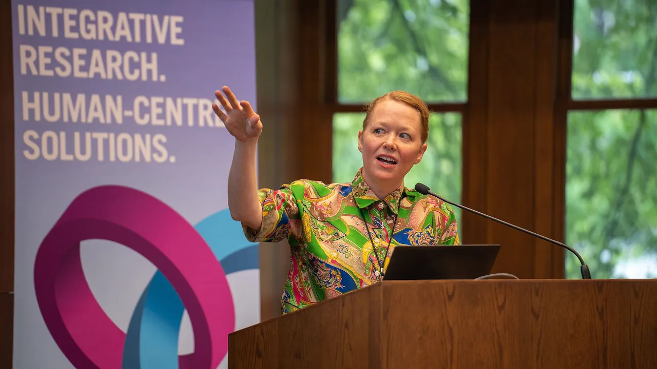 LK Bertram | Instascholars: Making good data go viral in the disinformation age