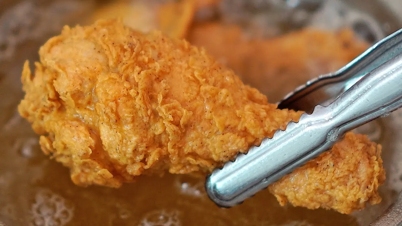 KFC 치킨 만들기 (물결무늬 후라이드 비법 전수!! Fried Chicken recipe) Thumbnail