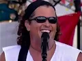 Shakira y Carlos Vives "La Gota Fría"