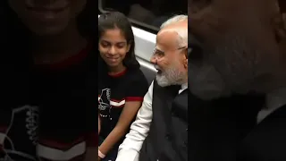 Modi Travels by Metro, Interacts with Kids and People