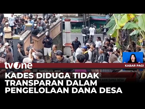 Ratusan Warga Buniasih Tasikmalaya Geruduk Kantor Desa, Tuntut Kades Mundur