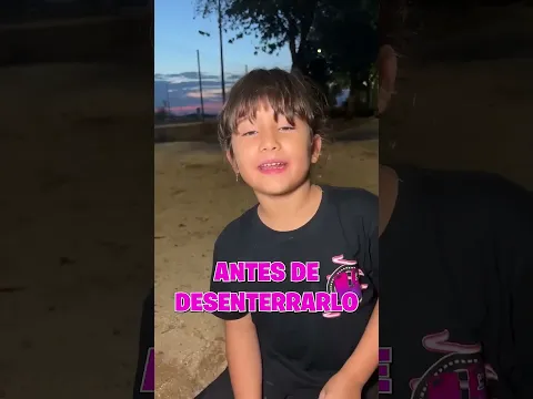 MI SOBRINA ENCUENTRA ALGO ENTERRADO 😮