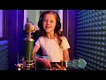 Somewhere Over The Rainbow 🌈 8-Year-Old Claire Crosby on Ukulele